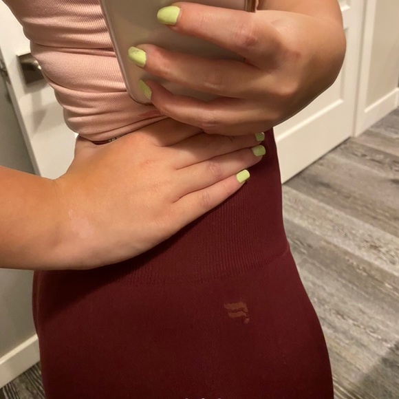 Fabletics Burgundy seamless leggings - Picture 2 of 2
